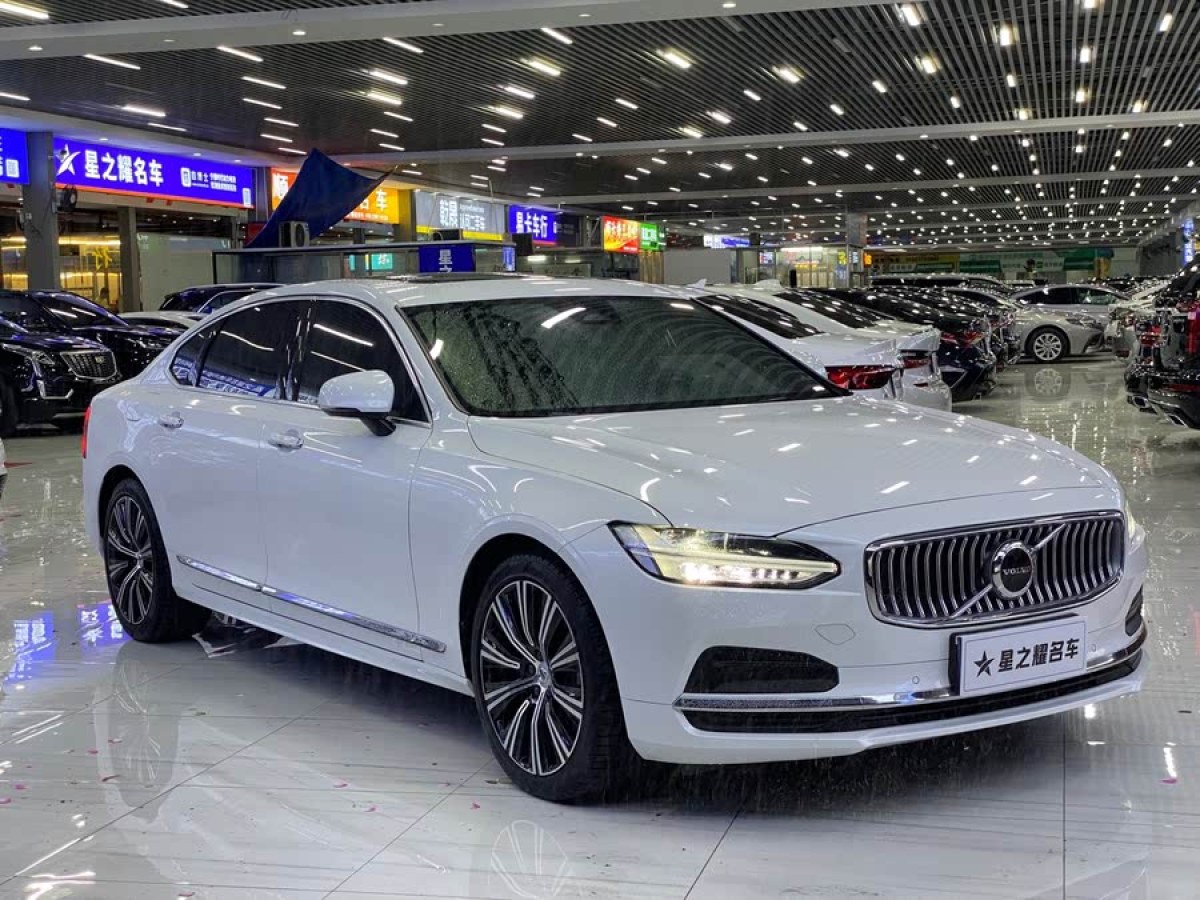 沃爾沃 S90  2023款 B5 智遠(yuǎn)豪華版圖片