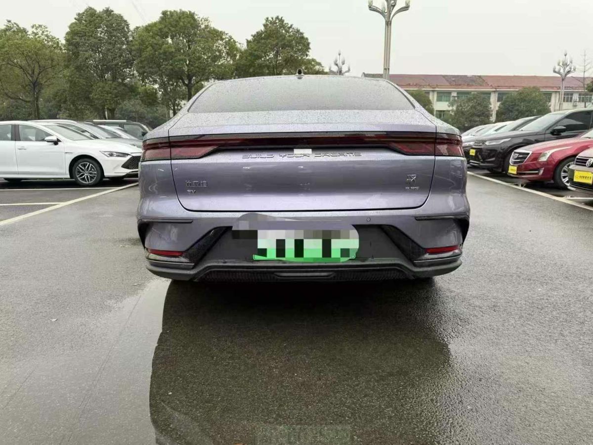 比亞迪 漢  2024款 DM-i 121KM領(lǐng)航榮耀版圖片