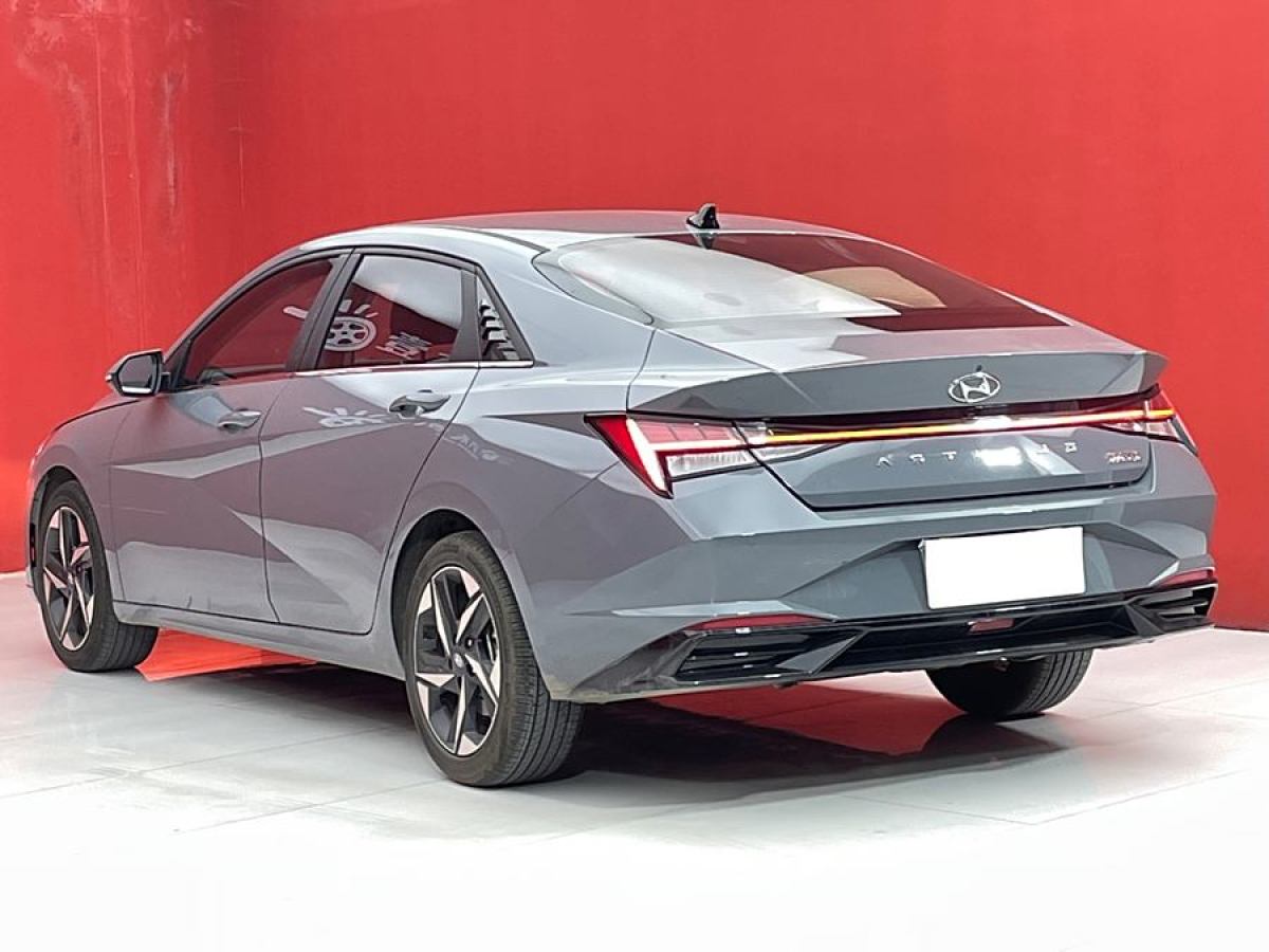 現(xiàn)代 伊蘭特  2022款 1.5L CVT LUX尊貴版圖片