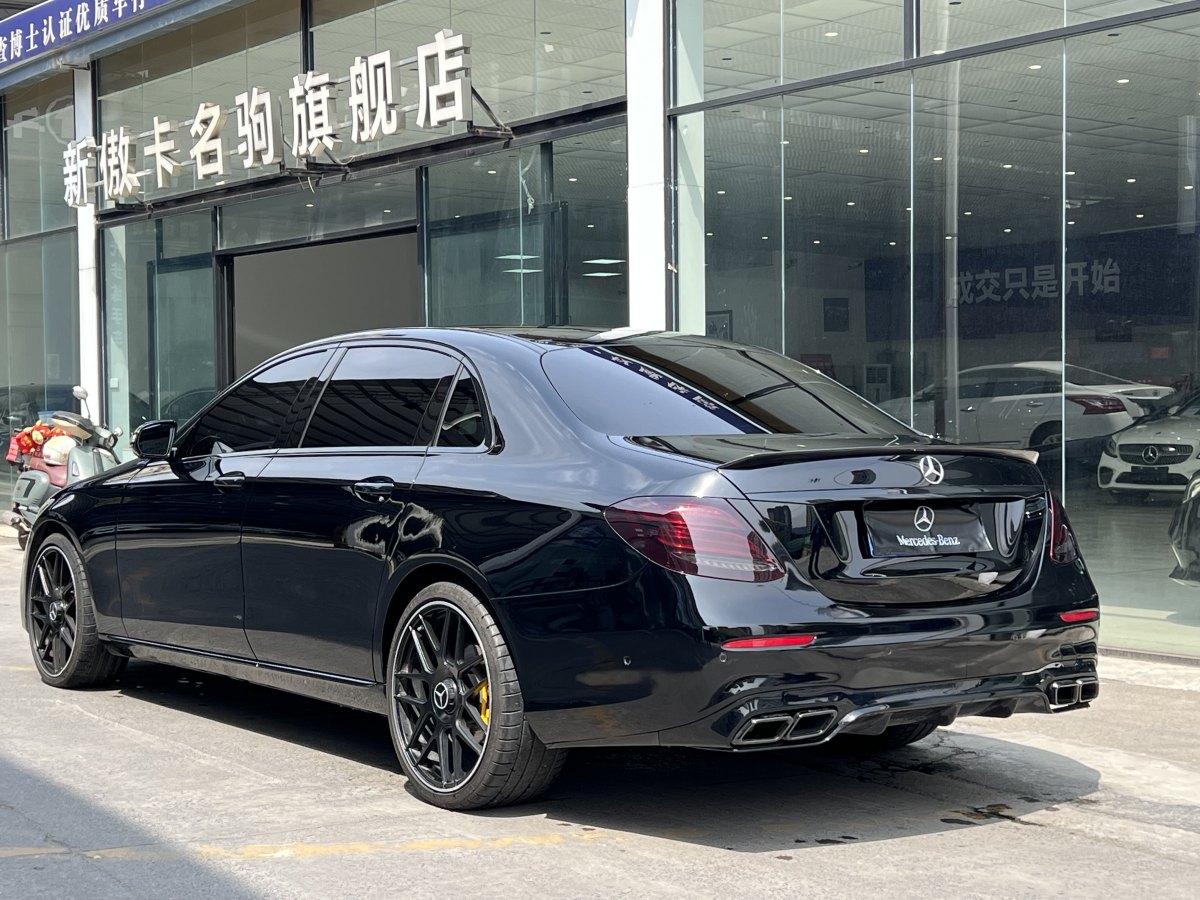 奔馳 奔馳E級(jí)  2019款 改款 E 300 L 豪華型圖片