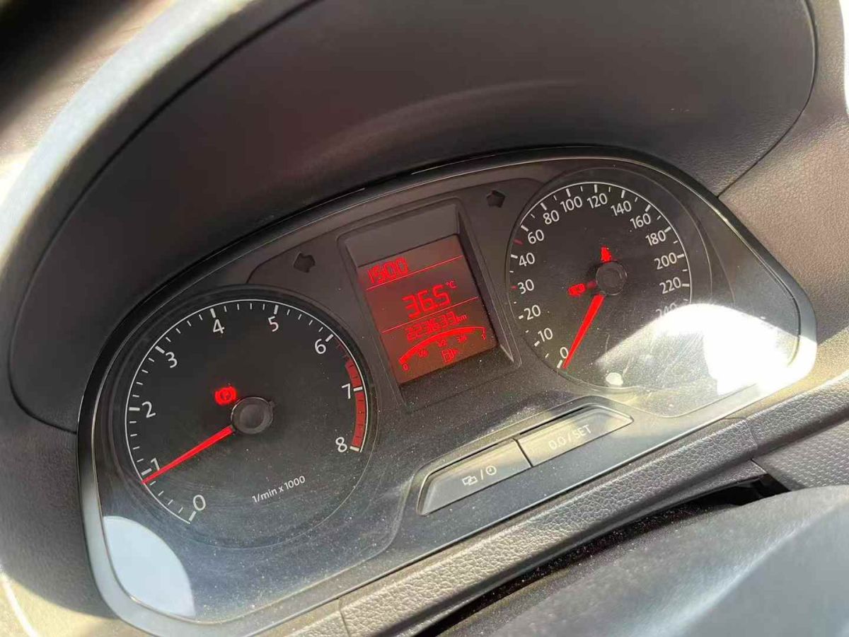 大眾 捷達(dá)  2015款 1.4L 手動時尚型圖片