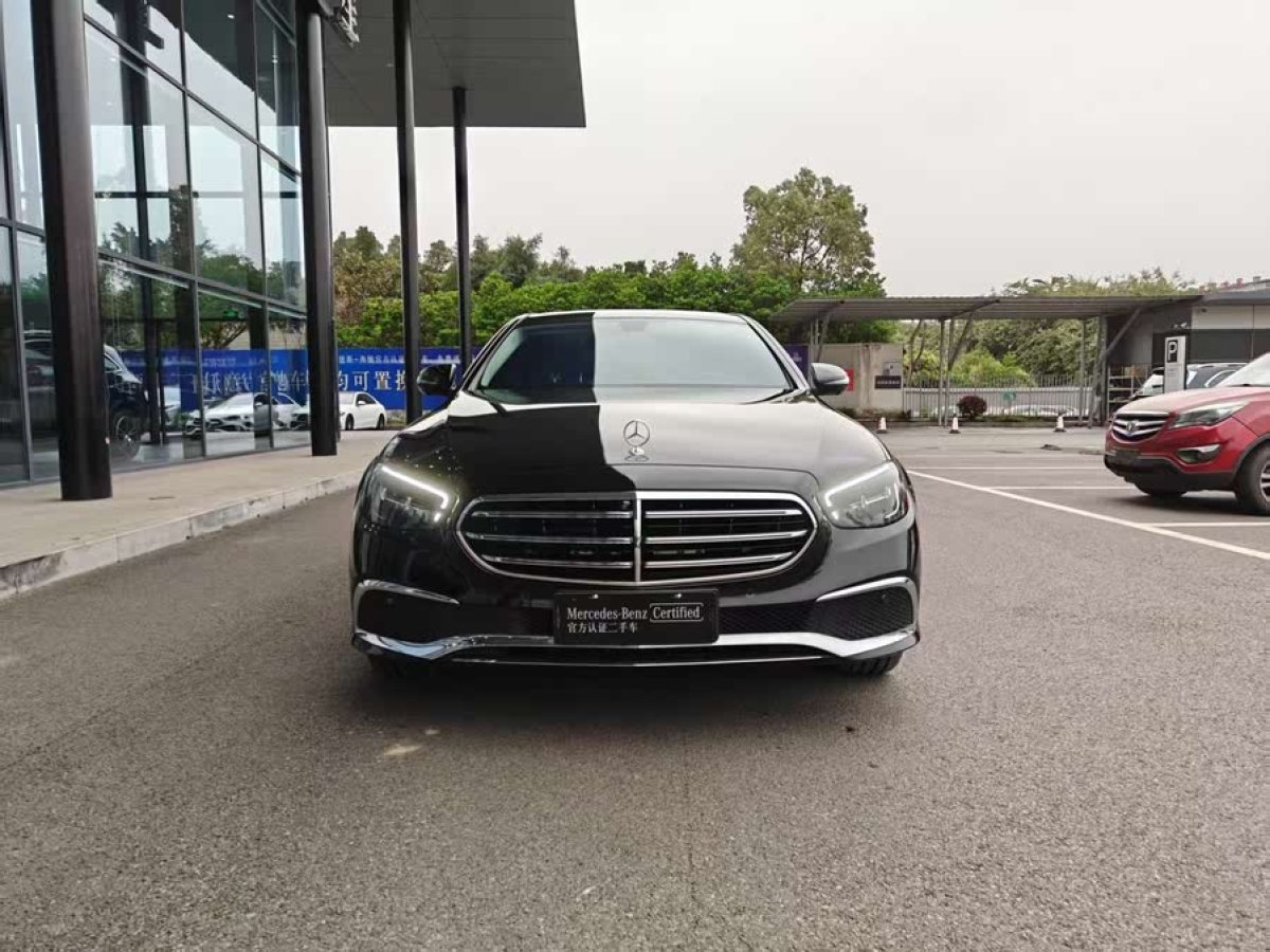奔馳 奔馳E級  2023款 改款 E 300 L 時尚型圖片