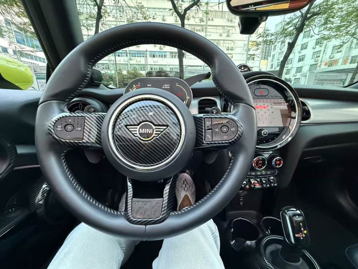 MINI MINI  2022款 2.0T COOPER S CABRIO 藝術(shù)家圖片