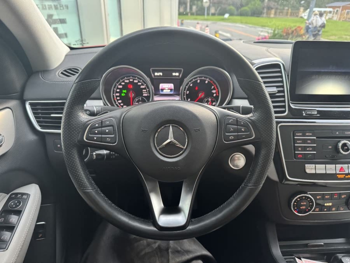 奔馳 奔馳GLE轎跑  2017款 GLE 400 4MATIC 轎跑SUV圖片