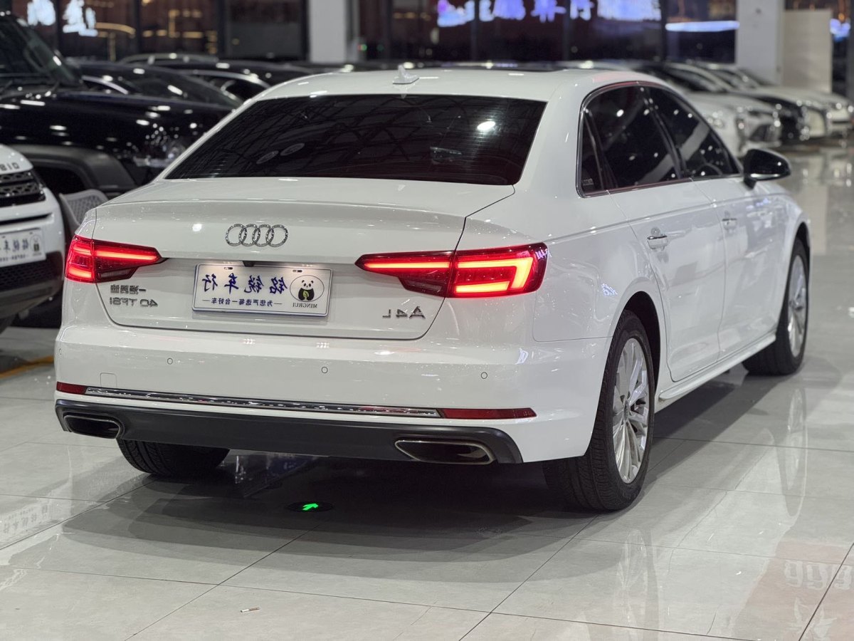 奧迪 奧迪A4L  2019款 40 TFSI 進(jìn)取型 國VI圖片