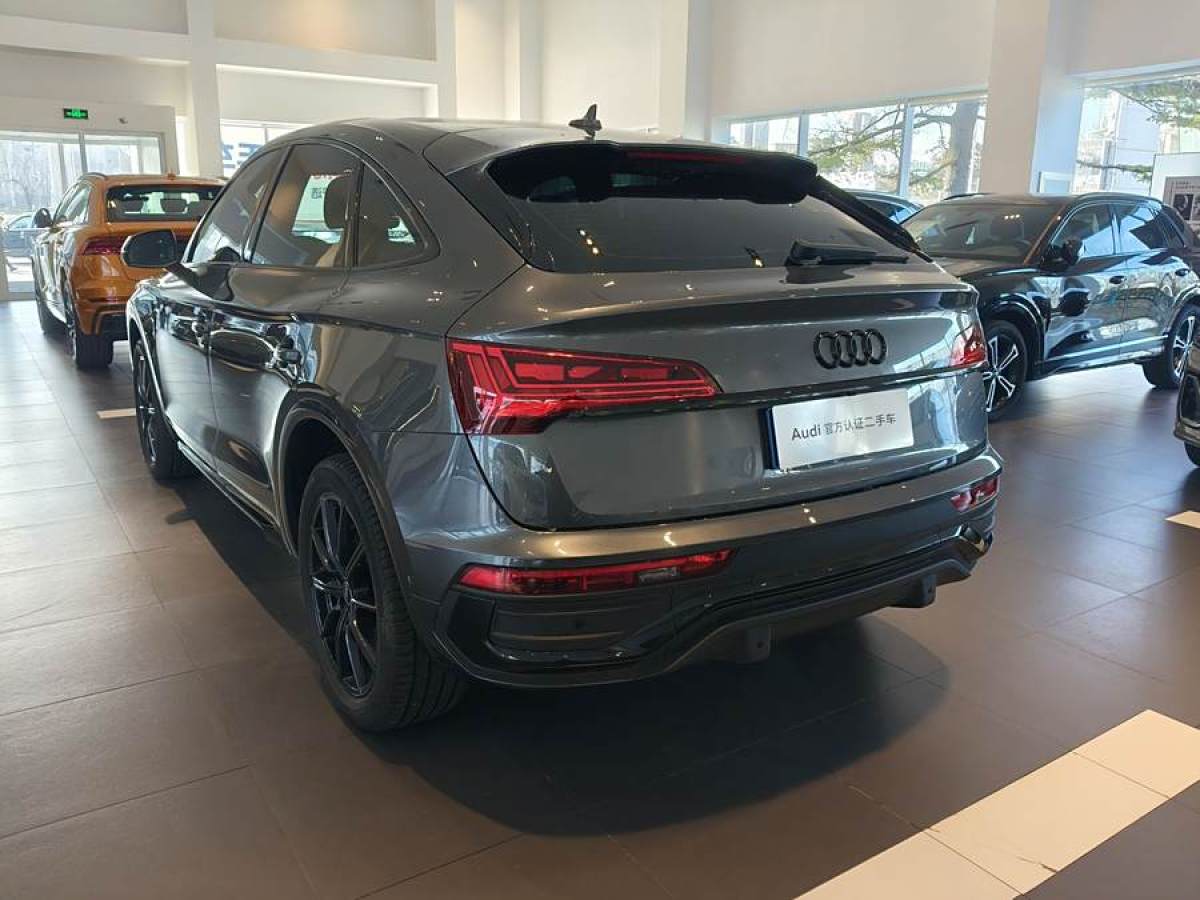 奧迪 奧迪Q5L Sportback  2022款 改款 45 TFSI 臻選型圖片