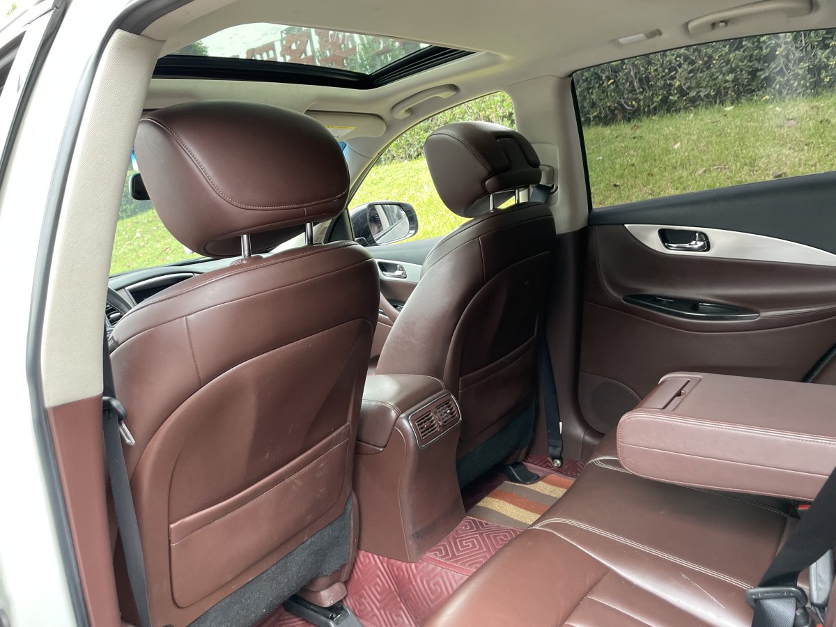 英菲尼迪 QX50  2015款 2.5L 悅享版圖片