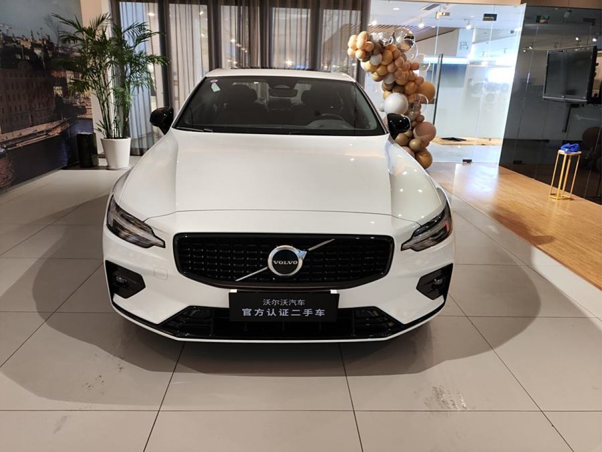 沃尔沃 S60L  2024款 B5 智雅运动版图片