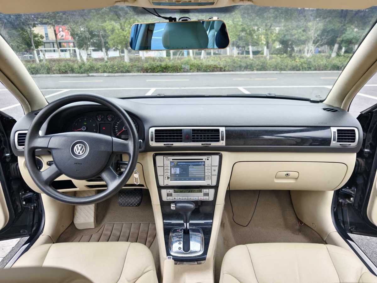 大眾 Passat領馭  2009款 2.0L MFI 自動尊享型圖片