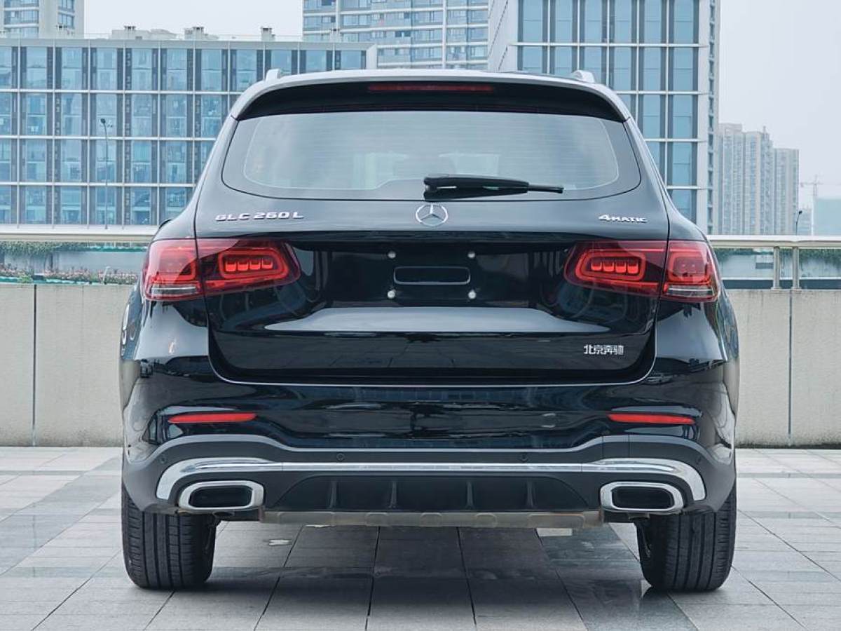 2022年1月奔馳 奔馳GLC  2021款 GLC 260 L 4MATIC 豪華型