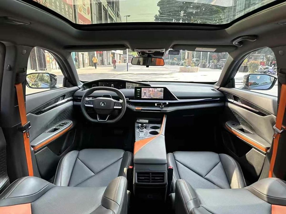 長(zhǎng)安 長(zhǎng)安UNI-V  2022款 1.5T 尊貴型圖片