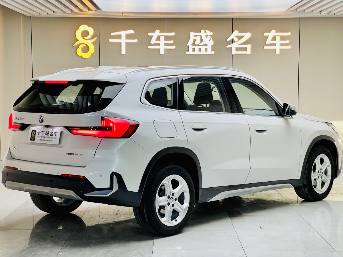 寶馬 寶馬X1  2023款 sDrive20Li X設(shè)計套裝圖片