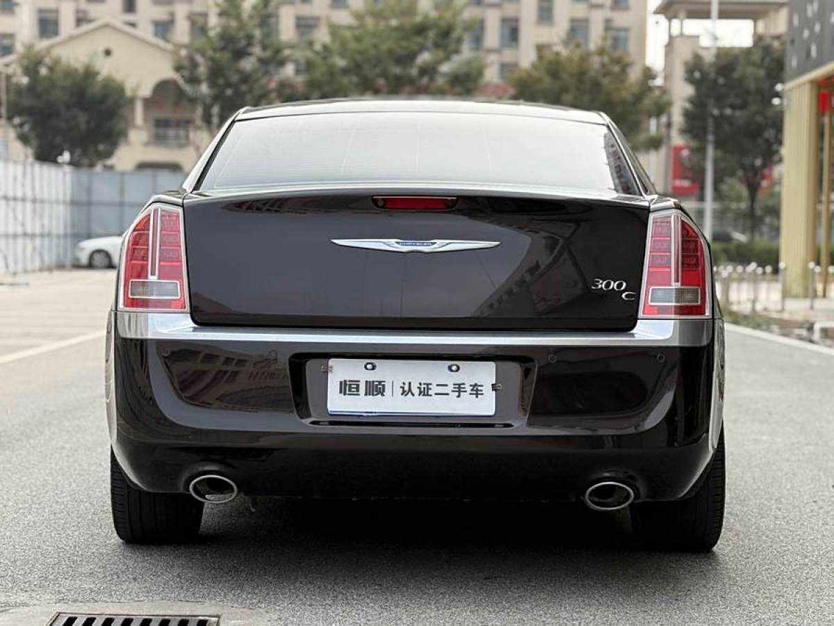 克萊斯勒 300C  2013款 3.6L 尊崇版圖片