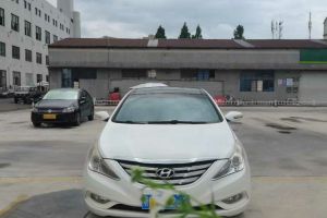 索納塔 現(xiàn)代 
