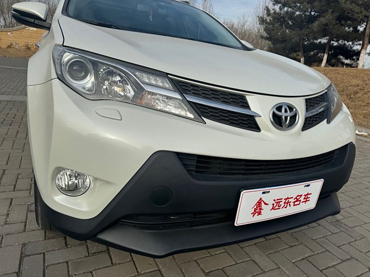 豐田 RAV4榮放  2015款 2.5L 自動四驅(qū)精英版圖片