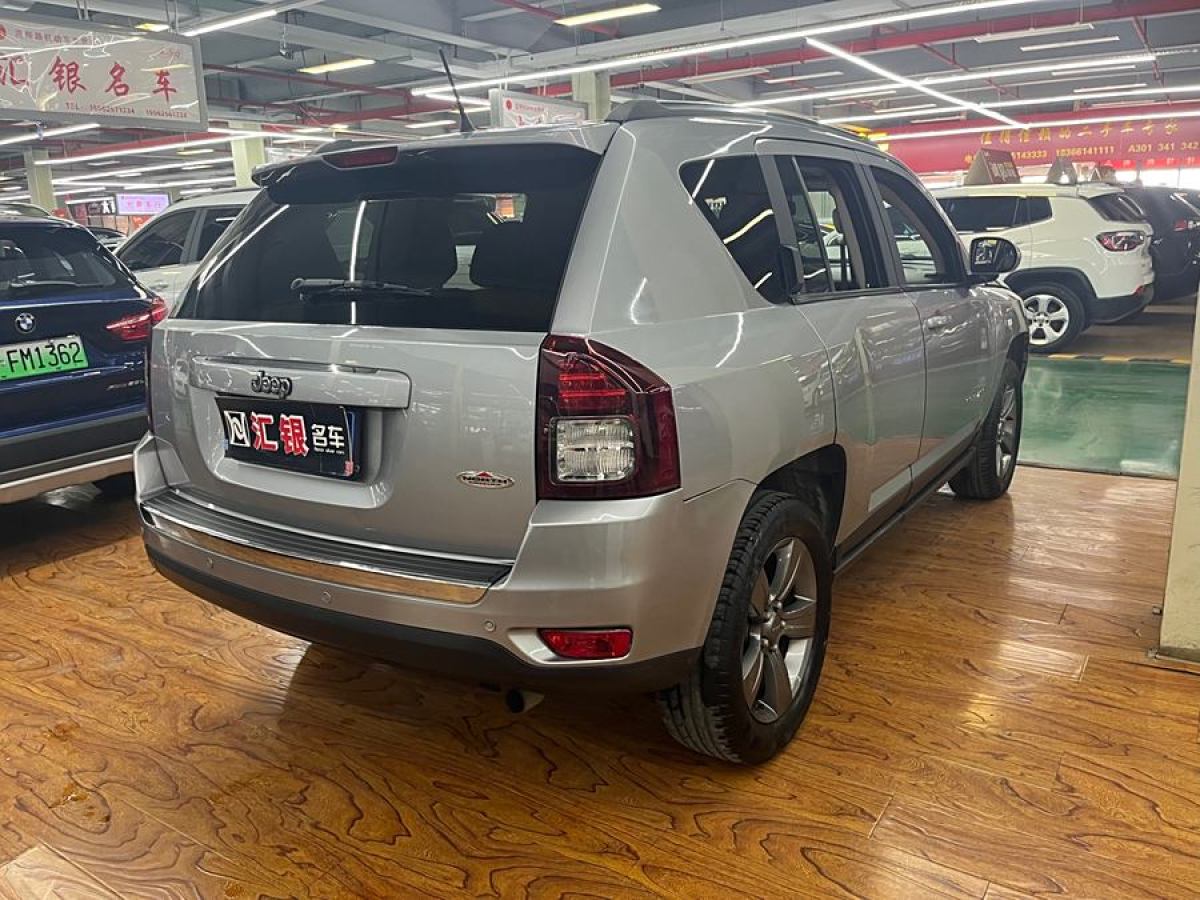 Jeep 指南者  2014款 改款 2.4L 四驅(qū)舒適版圖片