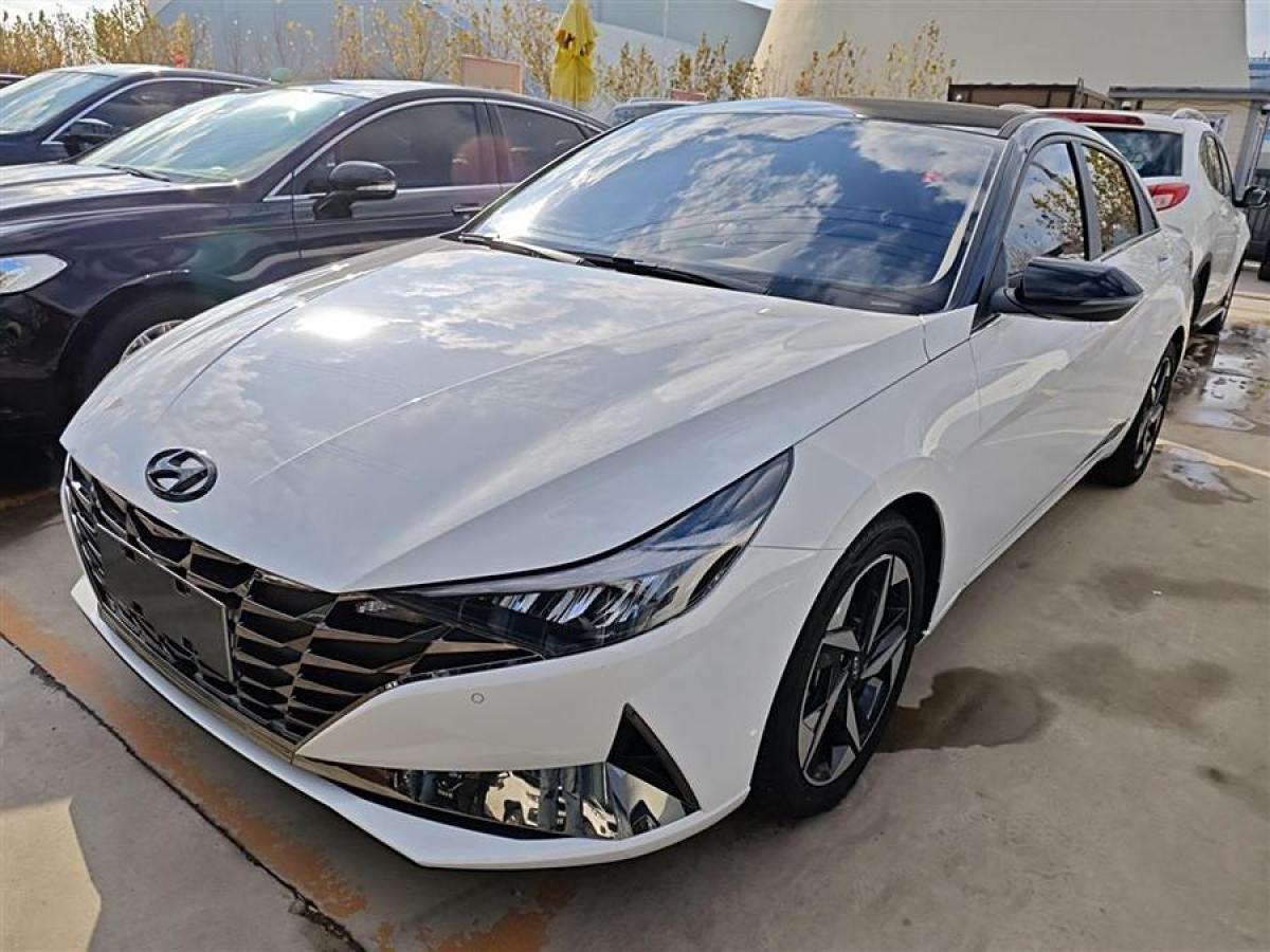 現(xiàn)代 伊蘭特  2022款 1.5L CVT LUX尊貴版圖片