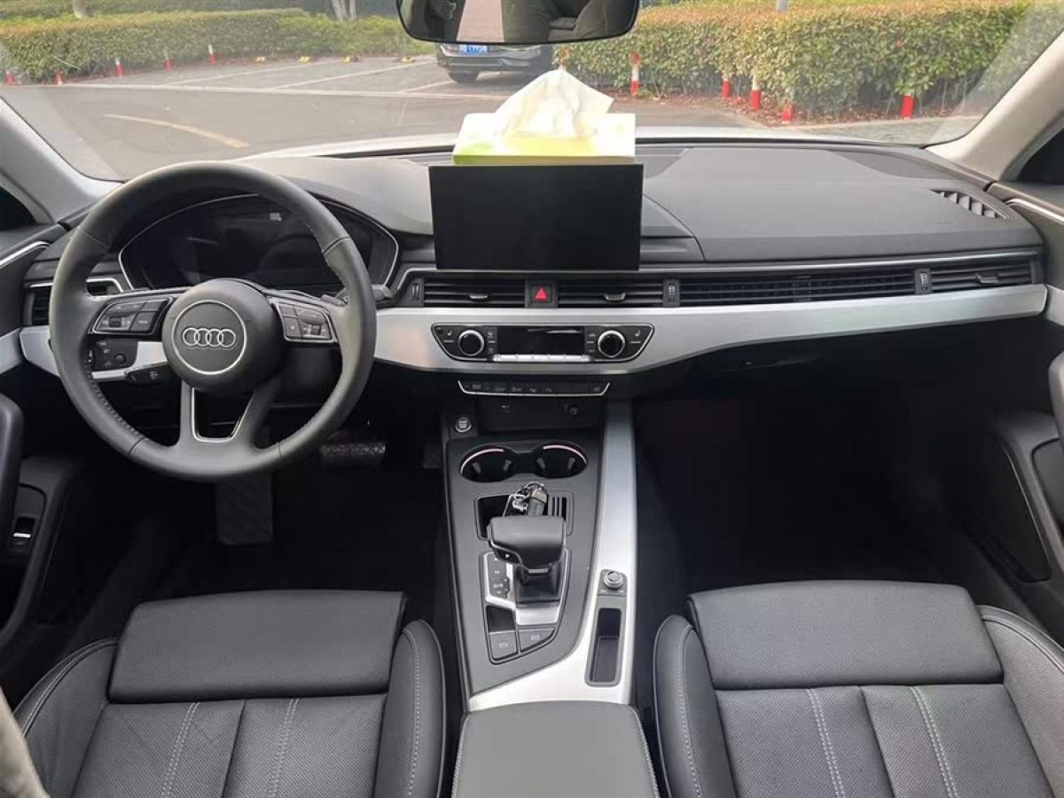奧迪 奧迪A4L  2020款 40 TFSI 豪華動感型圖片