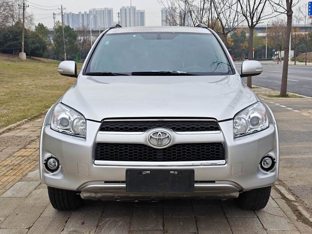 豐田 RAV4榮放  2011款 2.0L 自動豪華版圖片