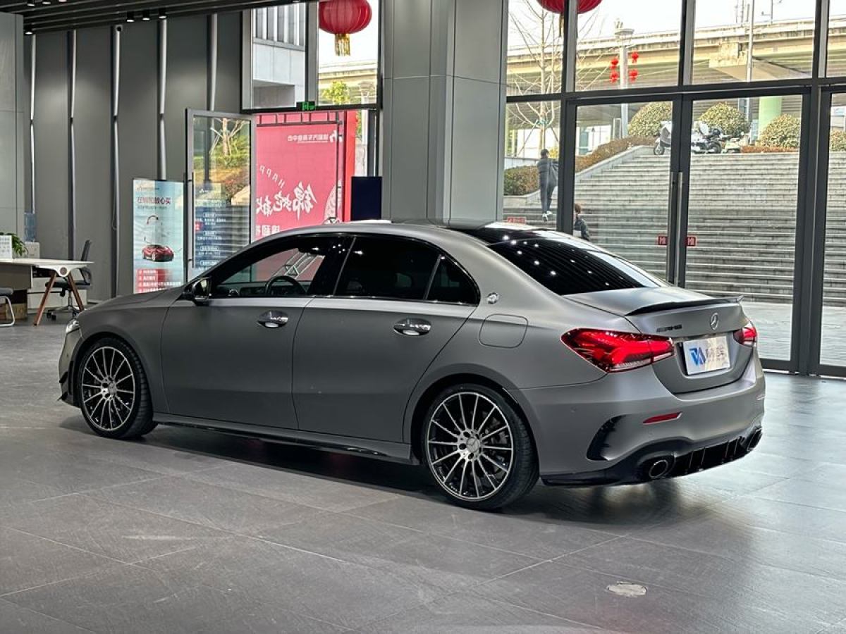 奔馳 奔馳A級AMG  2020款 改款 AMG A 35 4MATIC 先型特別版圖片