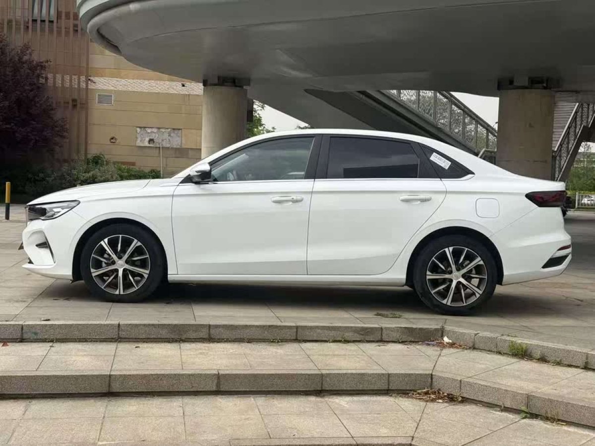 吉利 帝豪  2023款 第4代冠軍版 1.5L CVT豪華型圖片