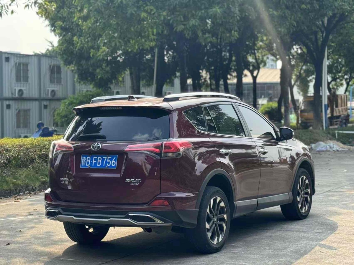 2018年4月豐田 RAV4榮放  2018款 2.5L 自動(dòng)四驅(qū)精英i版