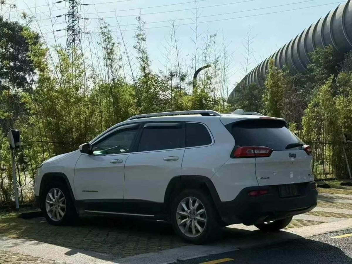 Jeep 自由光  2014款 2.4L 精銳版圖片