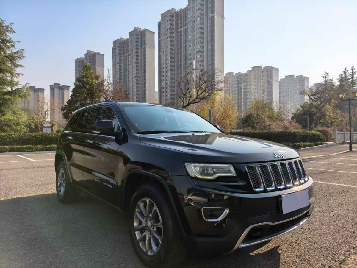 Jeep 大切諾基  2014款 3.0L 旗艦尊悅版圖片