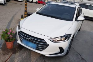 領動 現(xiàn)代 1.6L 自動智炫?精英型