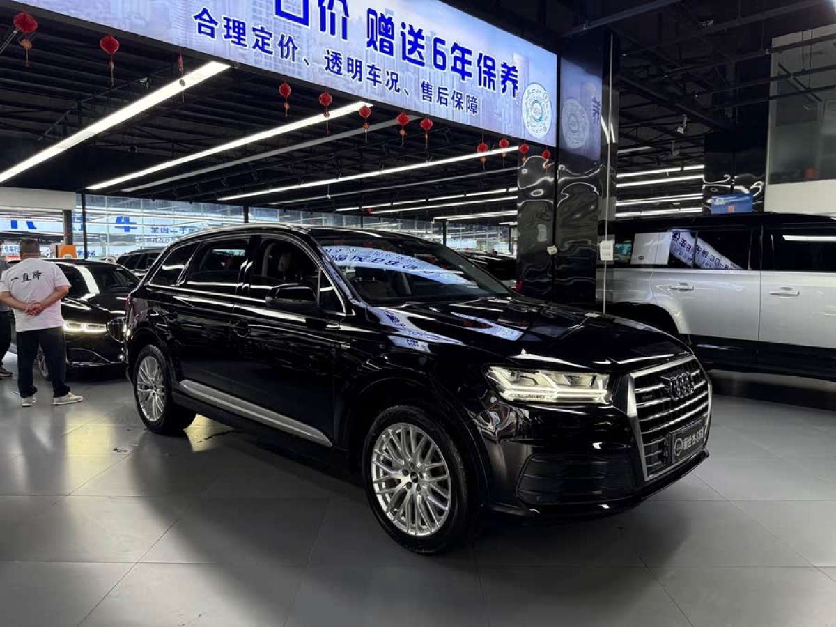 奧迪 奧迪Q7  2016款 45 TFSI S line運(yùn)動(dòng)型圖片
