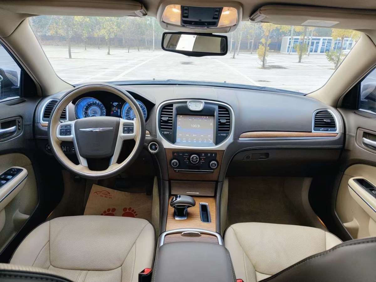 克萊斯勒 300C  2013款 3.6L 尊崇版圖片