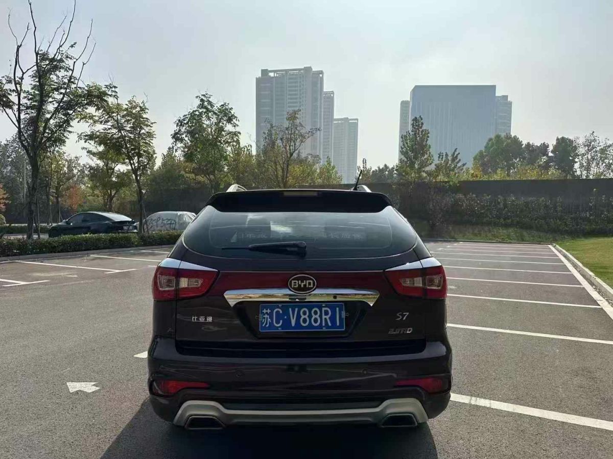 比亞迪 S7  2015款 2.0TID 升級(jí)版尊貴型圖片