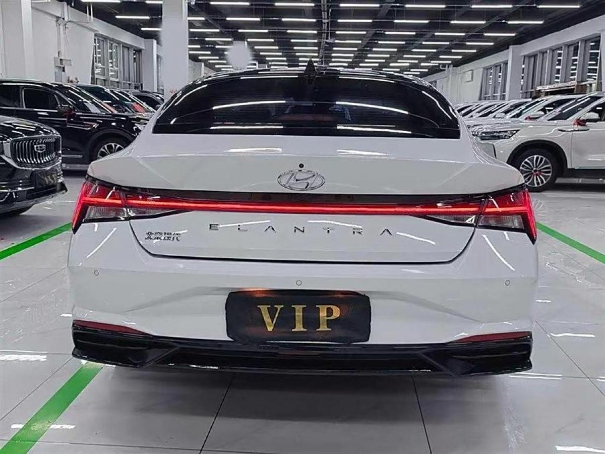 現(xiàn)代 伊蘭特  2022款 1.5L CVT GLS領(lǐng)先版圖片