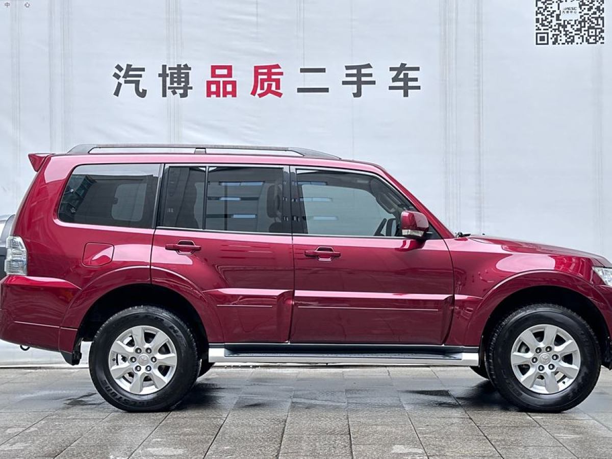 三菱 帕杰羅  2019款 3.0L 自動舒適版圖片