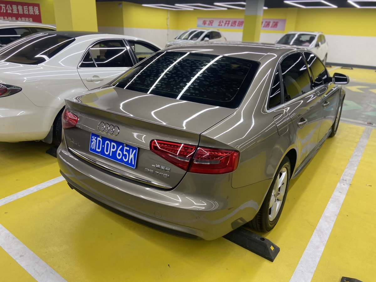 奧迪 奧迪A4L  2012款 2.0 TFSI 自動(dòng)舒適型圖片