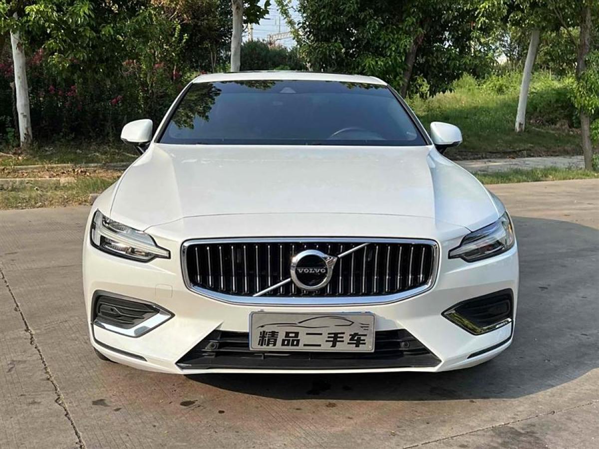 沃爾沃 S60L  2020款 T4 智逸豪華版圖片