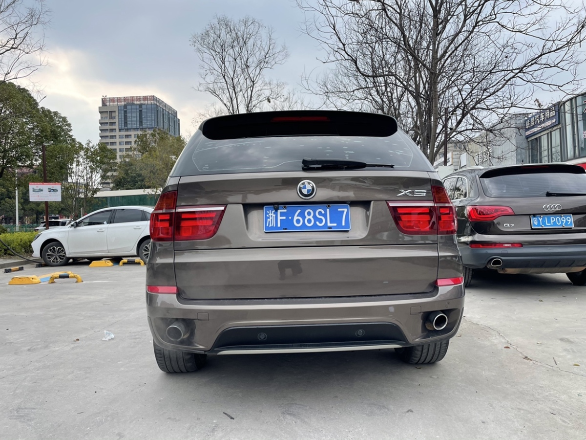 寶馬 寶馬X5  2013款 xDrive35i 領(lǐng)先型圖片