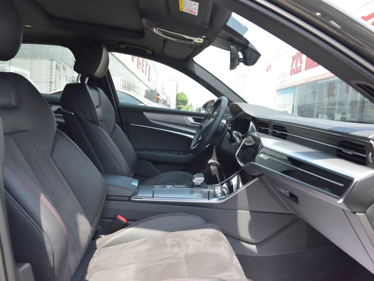 奧迪 奧迪A6L  2024款 45 TFSI 臻選動感型圖片
