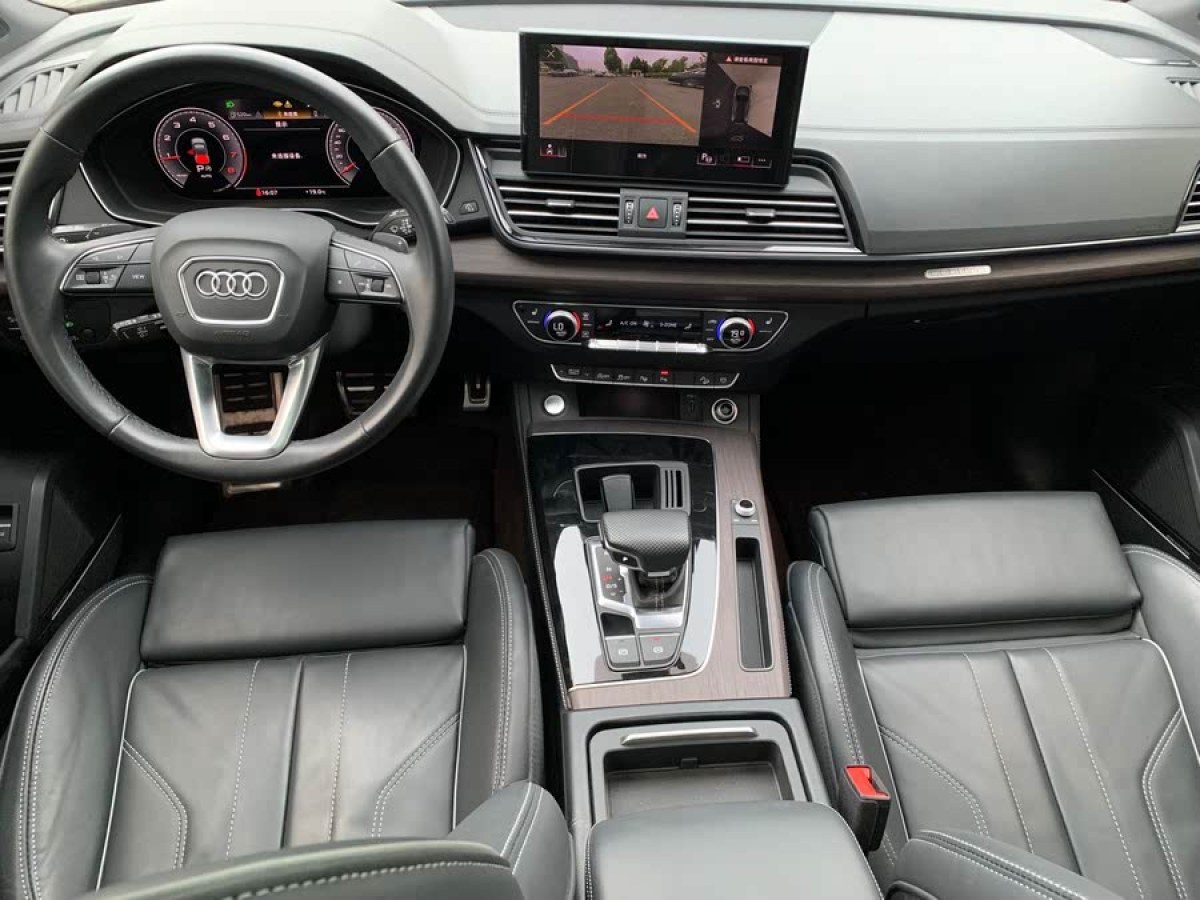 奧迪 奧迪Q5L  2024款 45 TFSI 臻選動感型圖片