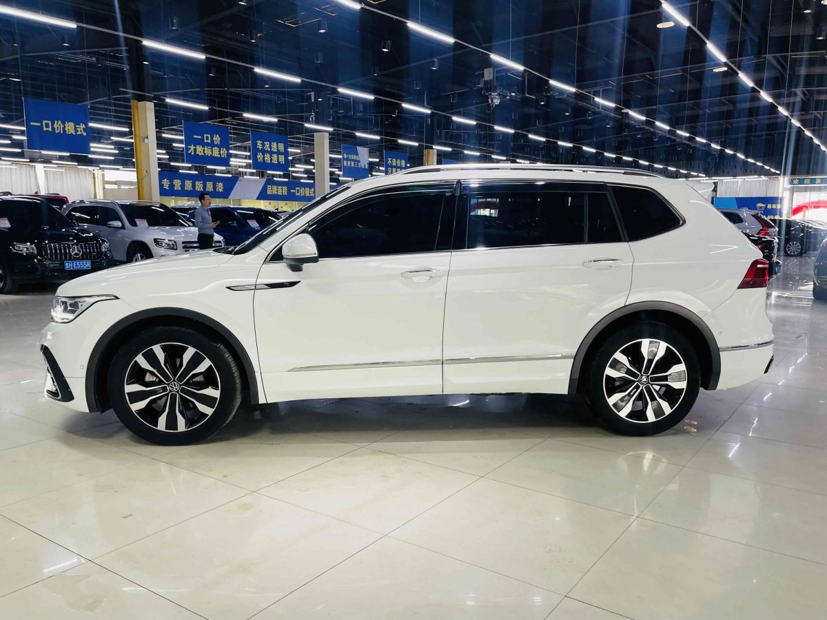 大眾 途觀L  2023款 改款 330TSI 自動兩驅R-Line越享版圖片
