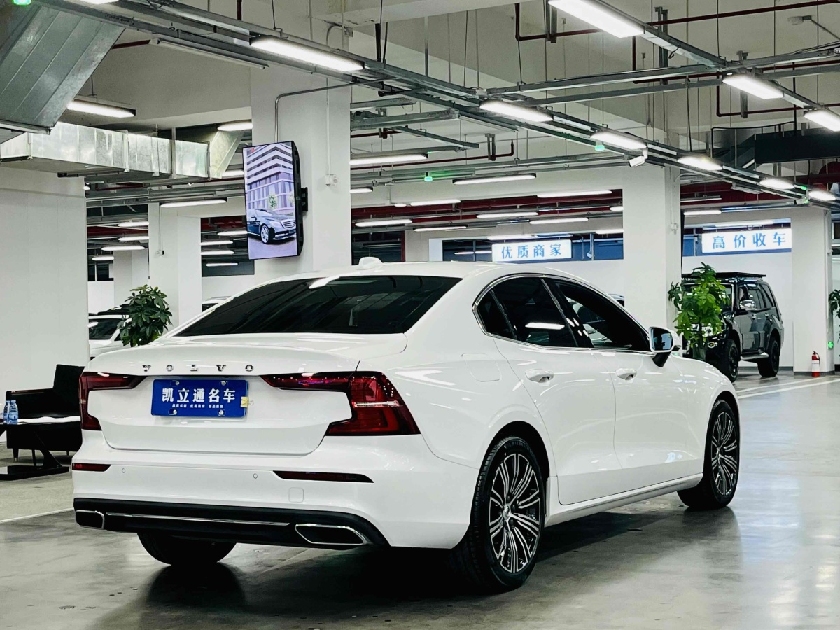 沃爾沃 S60L  2022款 B4 智遠豪華版圖片