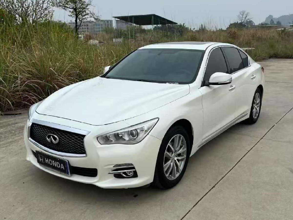 英菲尼迪 Q50L  2015款 Q50L 2.0T 悅享版圖片