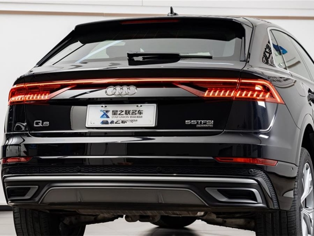 奧迪 奧迪Q8  2023款 55 TFSI 臻選動感型圖片