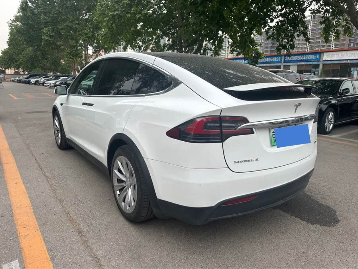 特斯拉 Model X  2016款 Model X 90D圖片