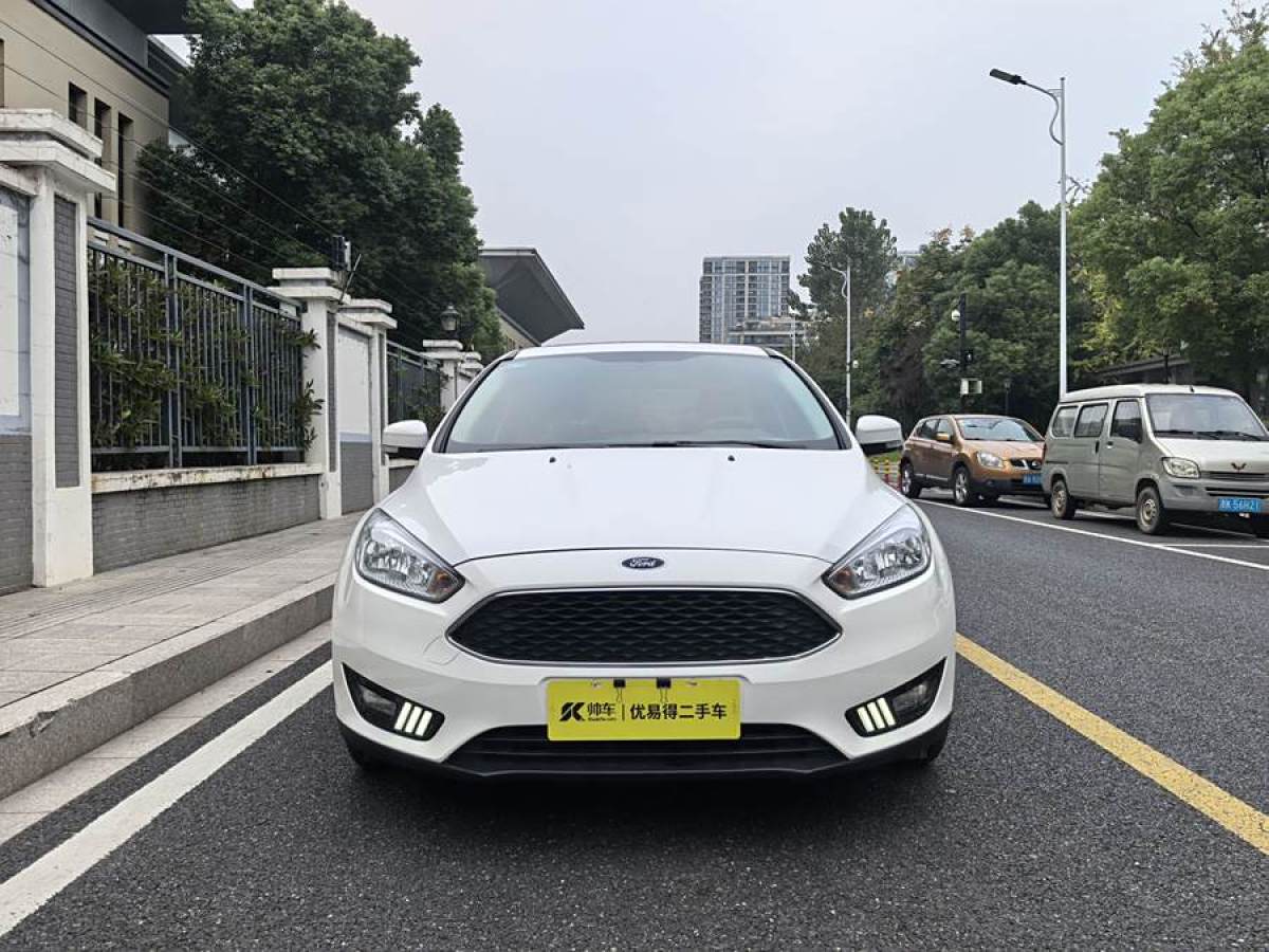 福特 ?？怂? 2015款 兩廂 EcoBoost 180 自動精英型圖片