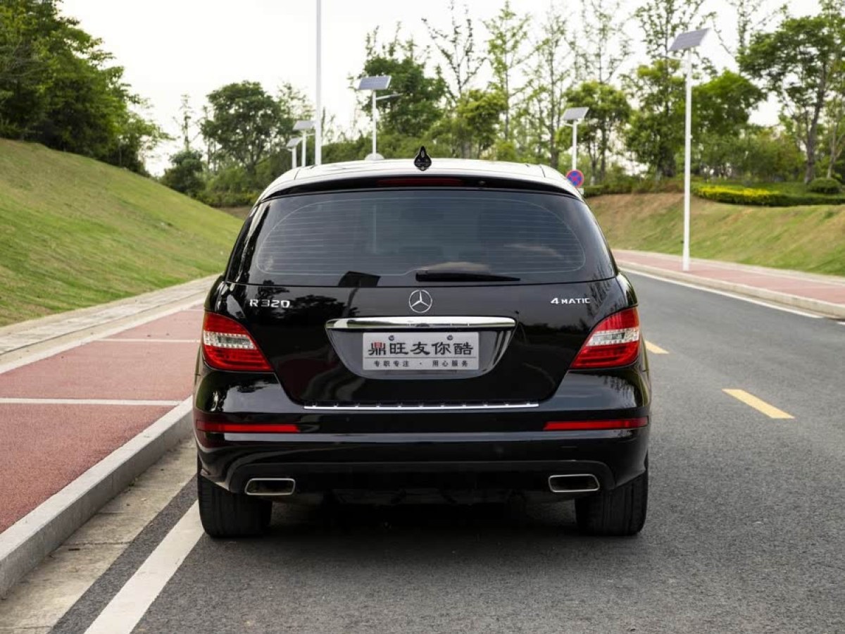奔馳 奔馳R級  2014款 R 320 4MATIC 商務(wù)型圖片
