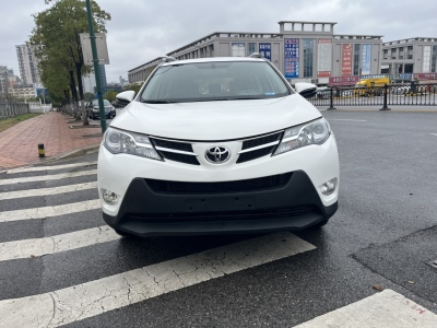 2014年10月 豐田 RAV4榮放 2.0L CVT兩驅(qū)都市版圖片