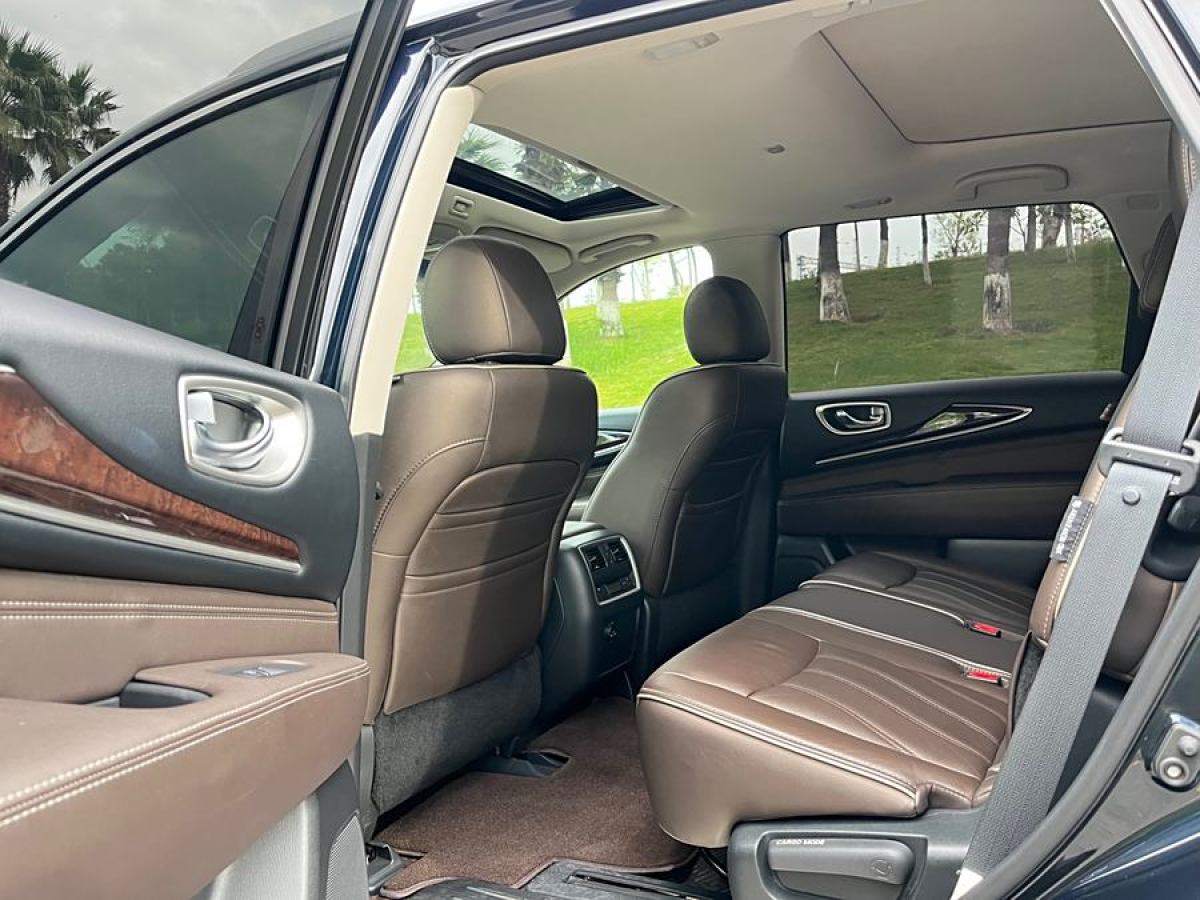 2019年8月英菲尼迪 QX60  2020款 2.5 S/C Hybrid 兩驅(qū)卓越版 國VI