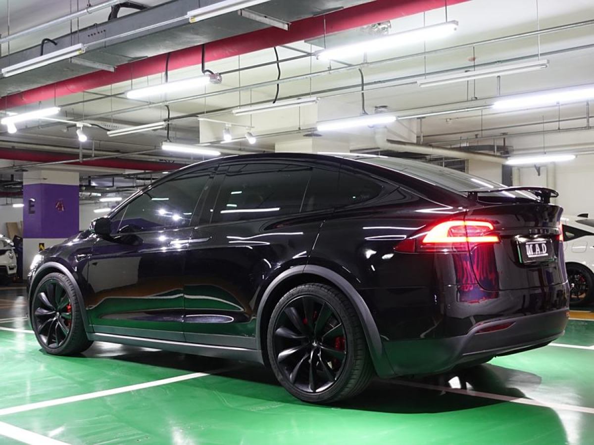 特斯拉 Model X  2016款 Model X 90D圖片