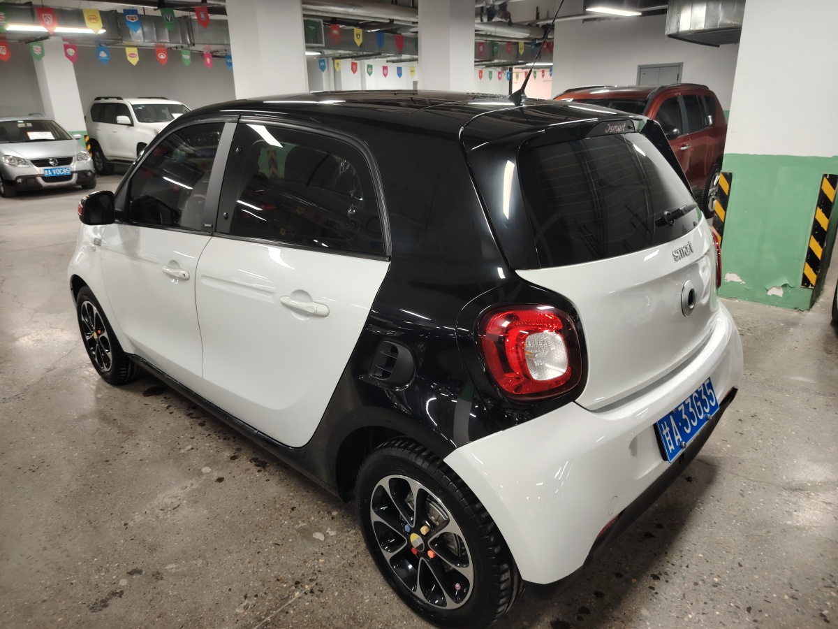 smart forfour  2016款 1.0L 52千瓦激情版圖片